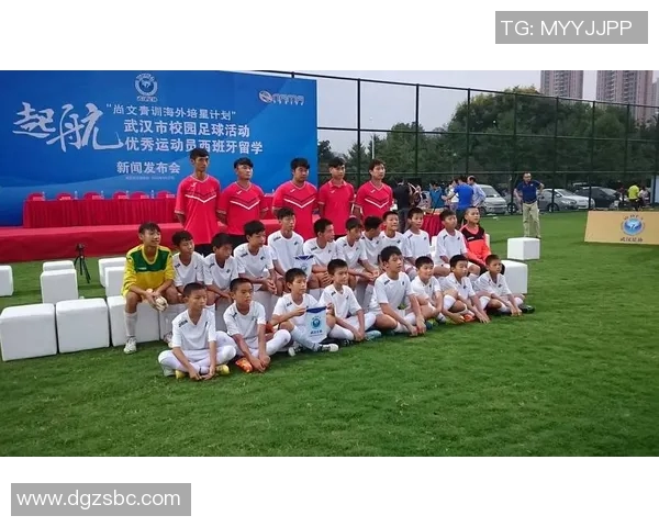 运动最新数据武汉足球队战术解析与未来发展方向的深入探讨